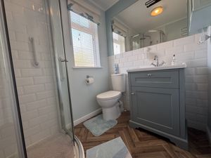 En Suite- click for photo gallery